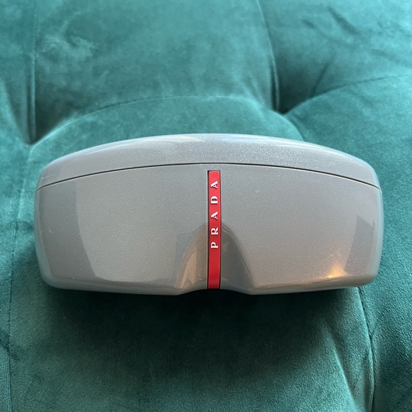 Prada Men’s Sunglasses - Picture 4 of 5